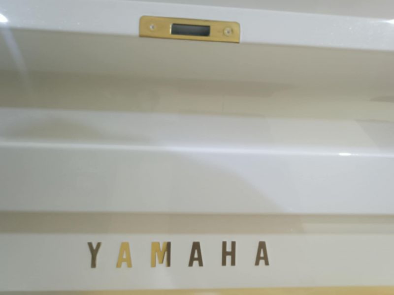 63800元 白色日本YAMAHA中古鋼琴 YAMAHA U1E 珍珠白 二手鋼琴 60萬號