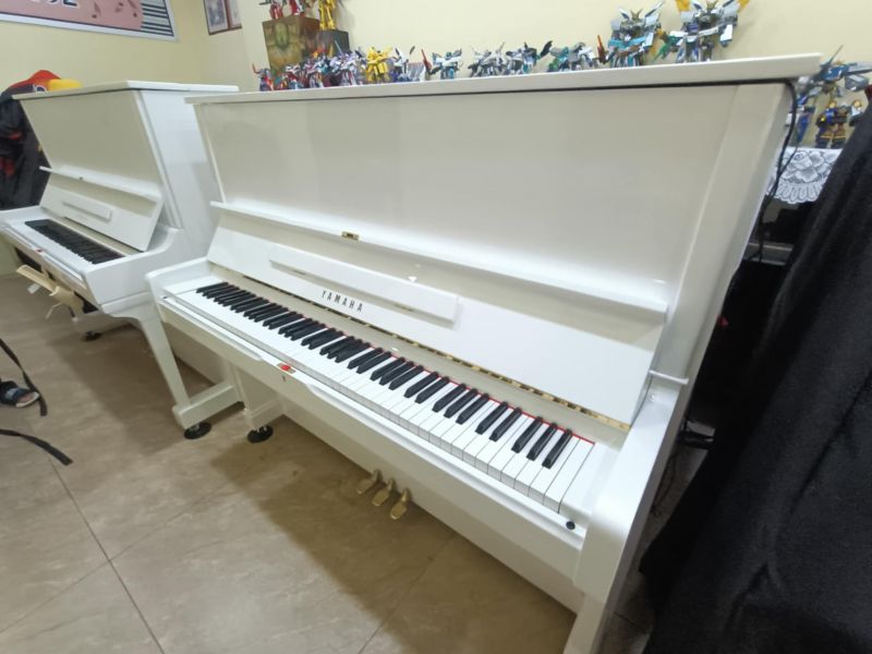 白色鋼琴 YAMAHA U2 二手鋼琴 63800元 台灣山葉 T...