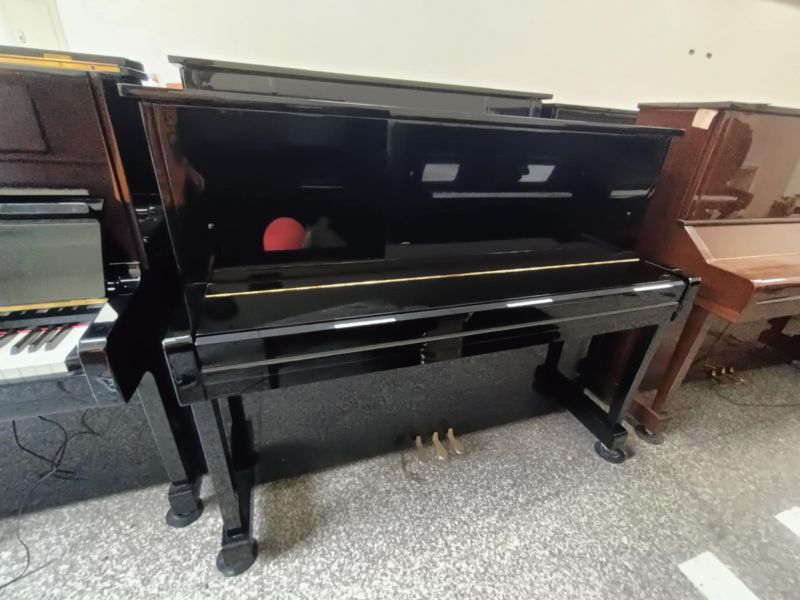  KAWAI KU-10 中古鋼琴 內外狀況還不錯 只要39900 自己搬 