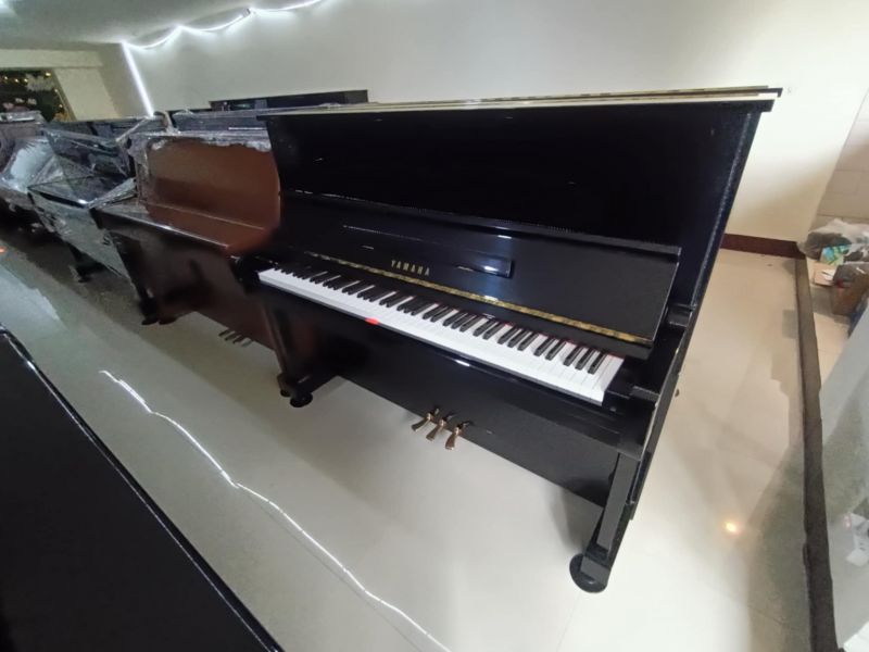  只要45000 台灣山葉 YT18xxxx號 YAMAHA U1 二手鋼琴 自己搬回家 