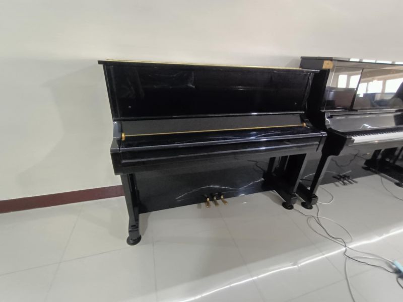 只要63000元 YT24萬號 有緩降的YU1 YAMAHA YU1 中古鋼琴